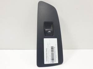 MANDO ELEVALUNAS DELANTERO DERECHO 159798000026A BMW SERIE 1 BERLINA (E81/E87) Autodesguaces Alicante