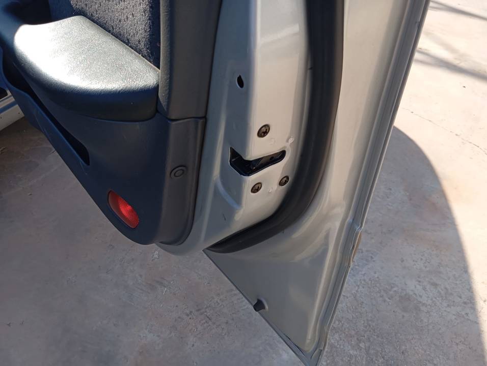 CERRADURA PUERTA DELANTERA DERECHA