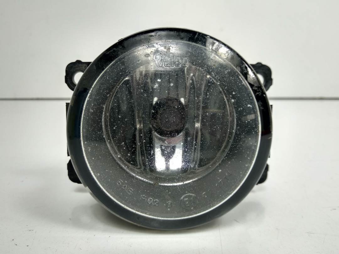 FARO ANTINIEBLA DERECHO - 8200074008 - RENAULT - LAGUNA II (BG0)