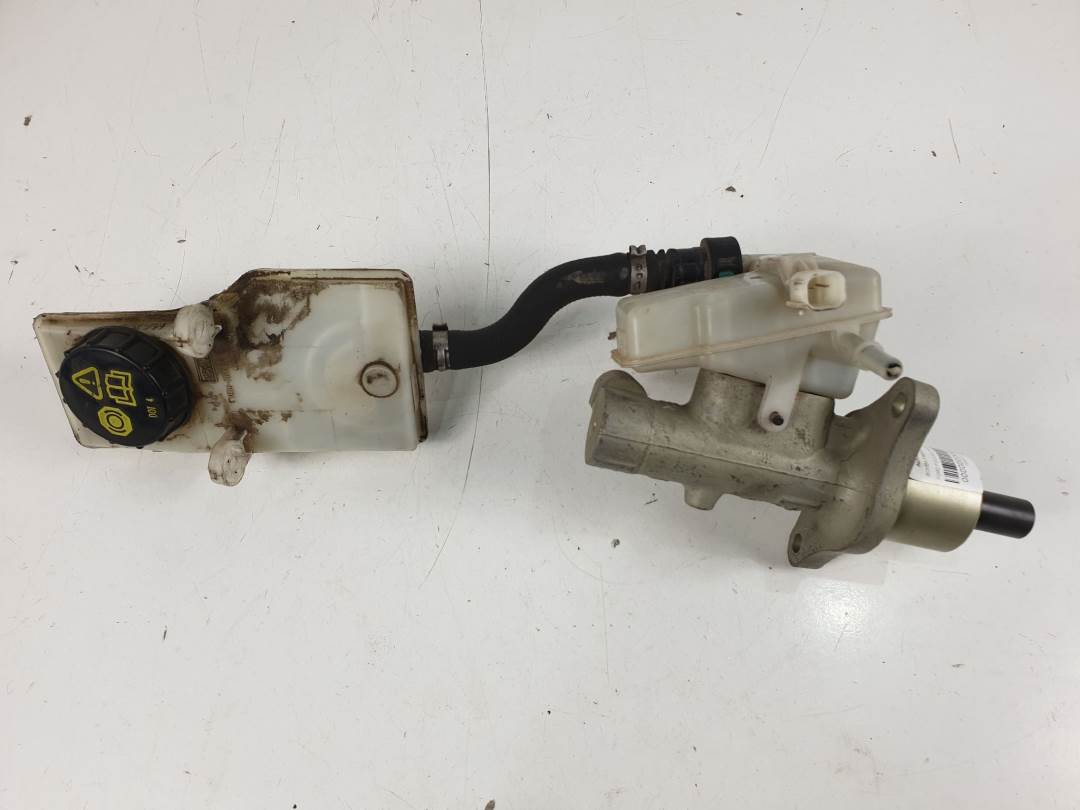 Hauptbremszylinder - FORD - FOCUS SPORTBREAK (CAP)
