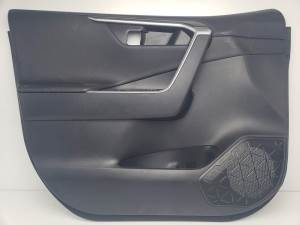 GUARNECIDO PUERTA DELANTERA IZQUIERDA 67778X1B16 TOYOTA RAV 4 (A4) Autodesguaces Alicante