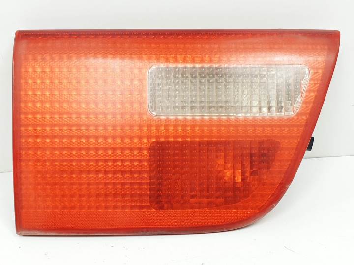 PILOTO TRASERO IZQUIERDO INTERIOR 840901107 BMW X5 (E53) Autodesguaces Alicante