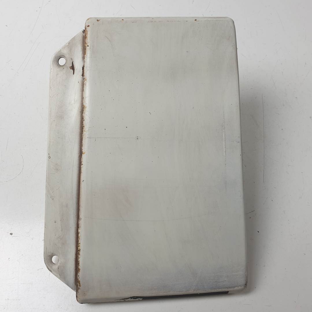 TAPA EXTERIOR COMBUSTIBLE - VOLKSWAGEN - LT CAJA CERRADA / COMBI (MOD. 1997)
