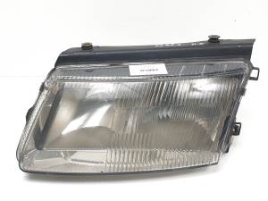 FARO IZQUIERDO VOLKSWAGEN PASSAT BERLINA (3B2) Autodesguaces Alicante
