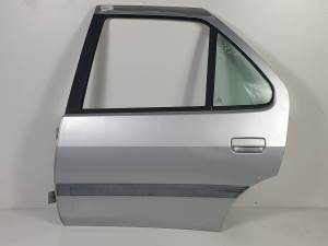 PUERTA TRASERA IZQUIERDA PEUGEOT 306 BERLINA (S2) Autodesguaces Alicante
