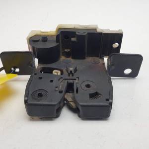 CERRADURA MALETERO / PORTON 8200076240E RENAULT SCENIC II (X84,JM) Autodesguaces Alicante