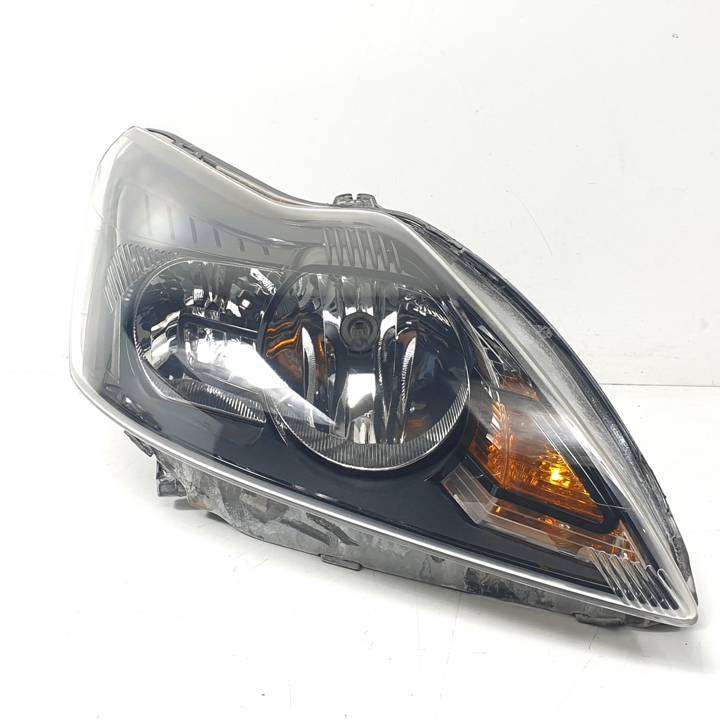 FARO DERECHO 8M5113W029CE FORD FOCUS LIM. (CB4) Autodesguaces Alicante