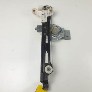 ELEVALUNAS TRASERO DERECHO 05074232AA DODGE CALIBER Autodesguaces Alicante