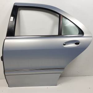 PUERTA TRASERA IZQUIERDA MERCEDES CLASE S (W220) BERLINA Autodesguaces Alicante
