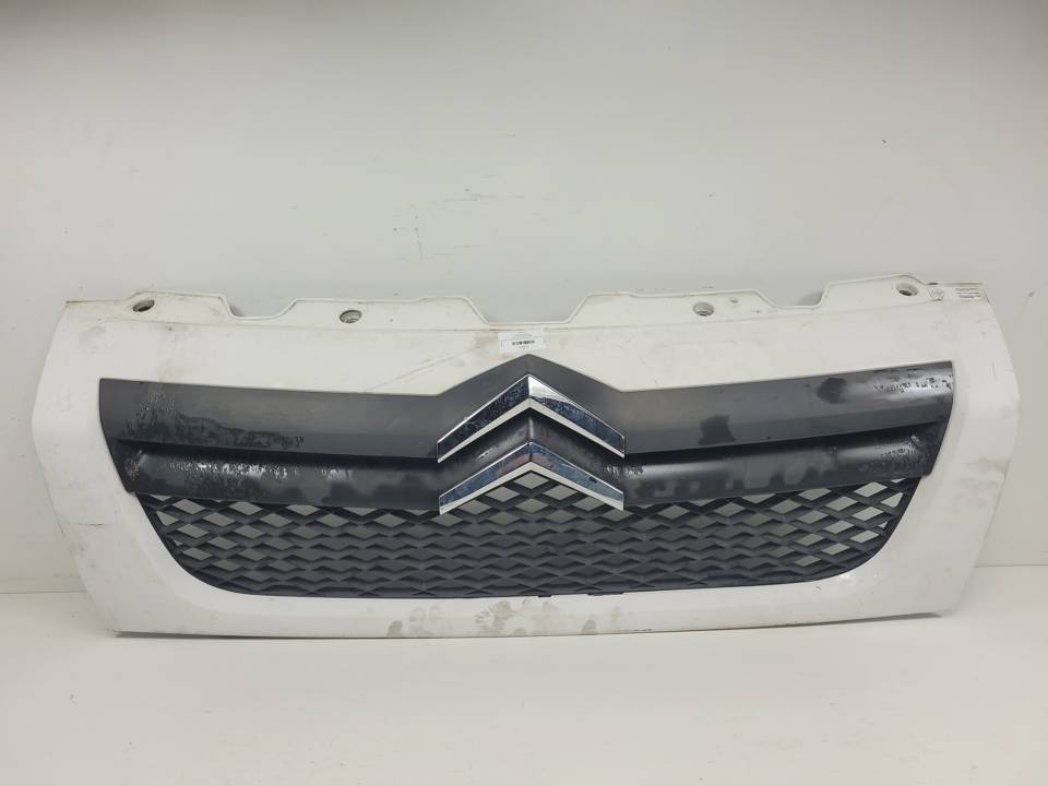 REJILLA DELANTERA 1308069070 CITROEN JUMPER CAJA CERRADA Autodesguaces Alicante