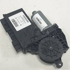 MOTOR ELEVALUNAS DELANTERO DERECHO 7L0959792A VOLKSWAGEN TOUAREG (7L6) Autodesguaces Alicante