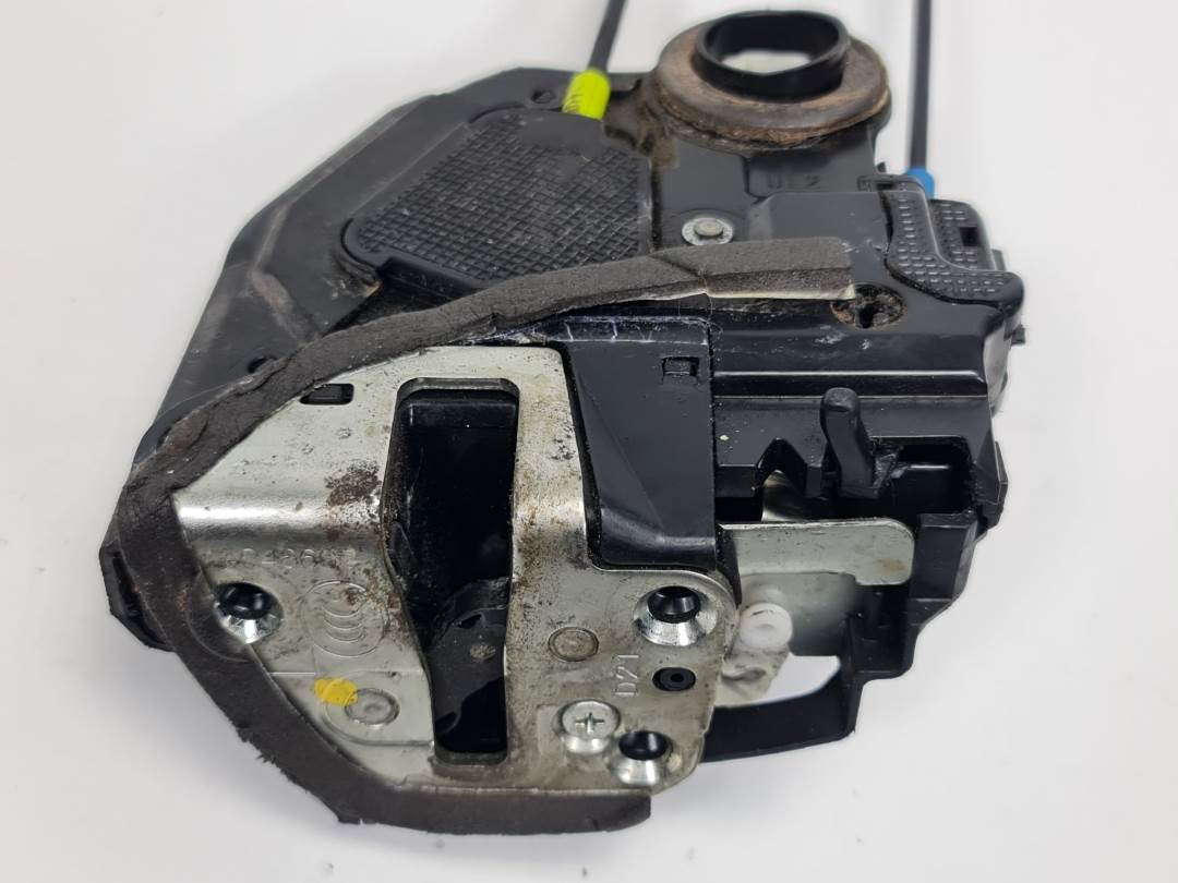 Serrure de porte arrière gauche - A046693 - TOYOTA - AURIS (E150)