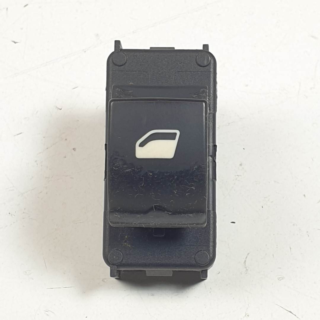 MANDO ELEVALUNAS DELANTERO DERECHO - PEUGEOT - 3008 (T84)