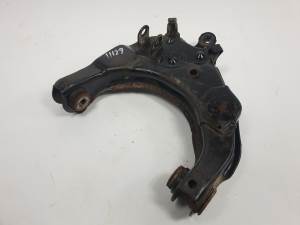 BRAZO SUSPENSION INFERIOR DELANTERO DERECHO TOYOTA HILUX (KDN) Autodesguaces Alicante