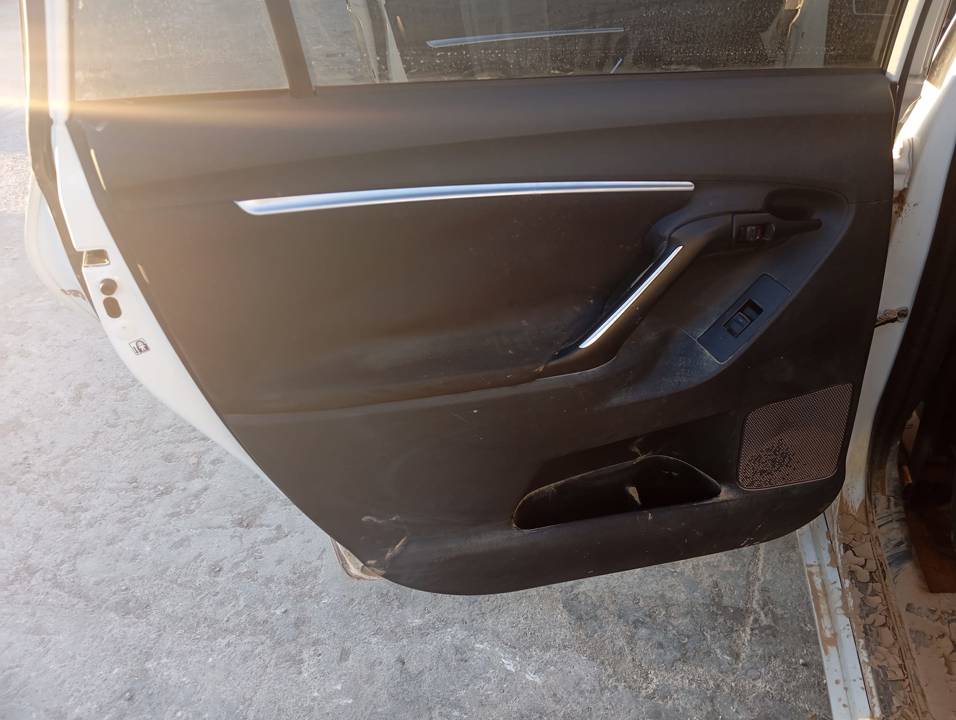 ELEVALUNAS TRASERO IZQUIERDO