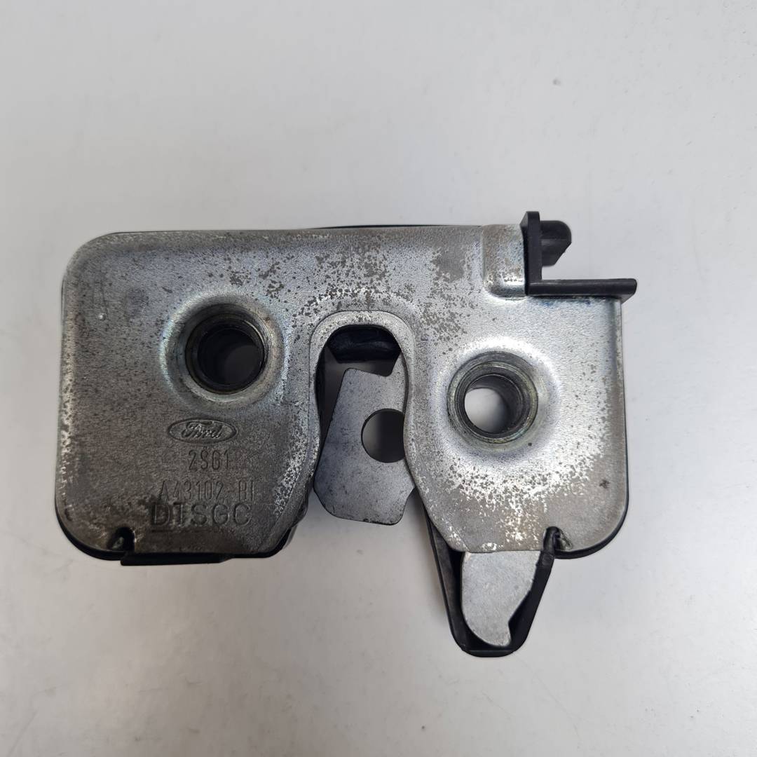 Serrure de coffre / hayon - A43102BE - FORD - FIESTA (CBK)