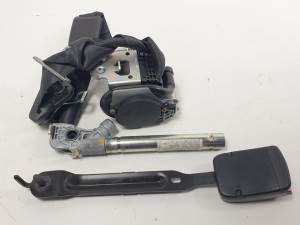 CINTURON SEGURIDAD DELANTERO DERECHO 868840015R RENAULT SCENIC III (JZ) Autodesguaces Alicante