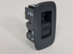 MANDO ELEVALUNAS TRASERO DERECHO 8292N82 TOYOTA AURIS (E150) Autodesguaces Alicante