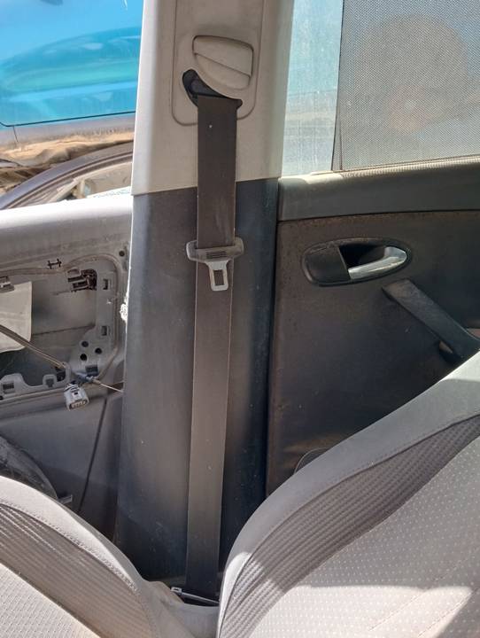 CINTURON SEGURIDAD DELANTERO DERECHO