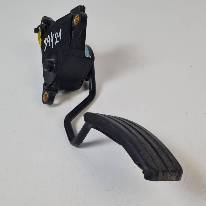 POTENCIOMETRO PEDAL 8200297342 RENAULT CLIO III Autodesguaces Alicante
