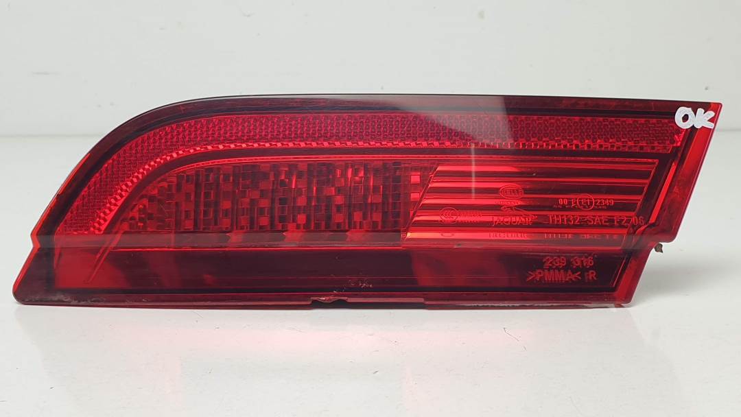 PILOTO TRASERO DERECHO INTERIOR - 8X2315K272CD - JAGUAR - XF (X250)
