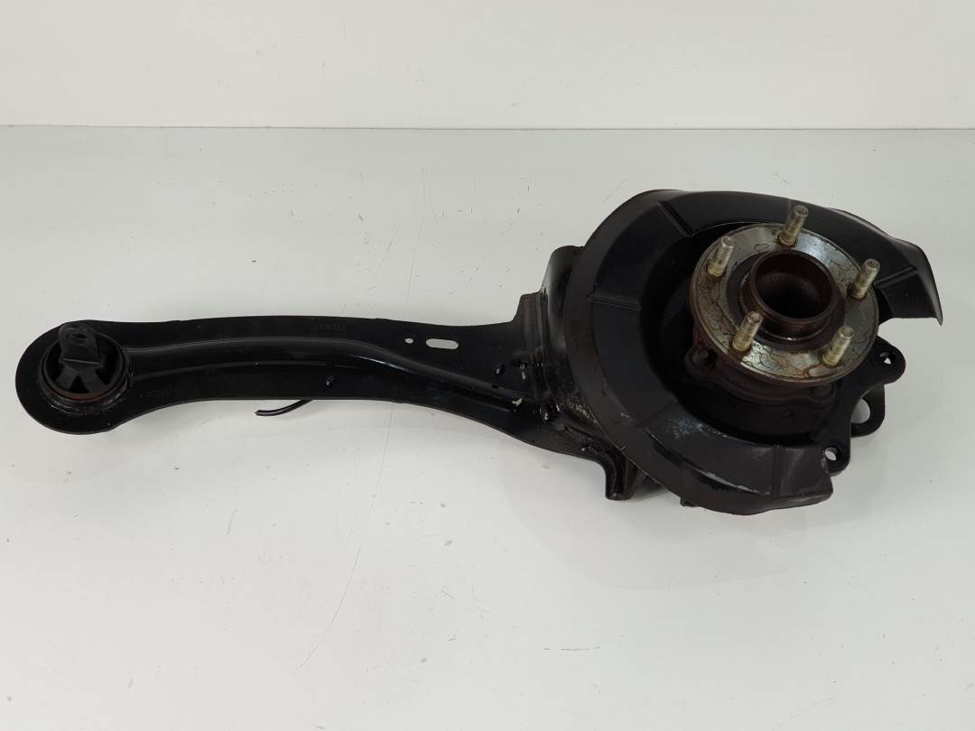 MANGUETA TRASERA DERECHA - BV615A968CB - FORD - FOCUS LIM. (CB8)
