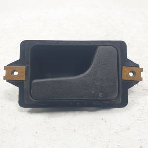 MANETA INTERIOR TRASERA DERECHA 51211926305 BMW SERIE 5 (E28) Autodesguaces Alicante