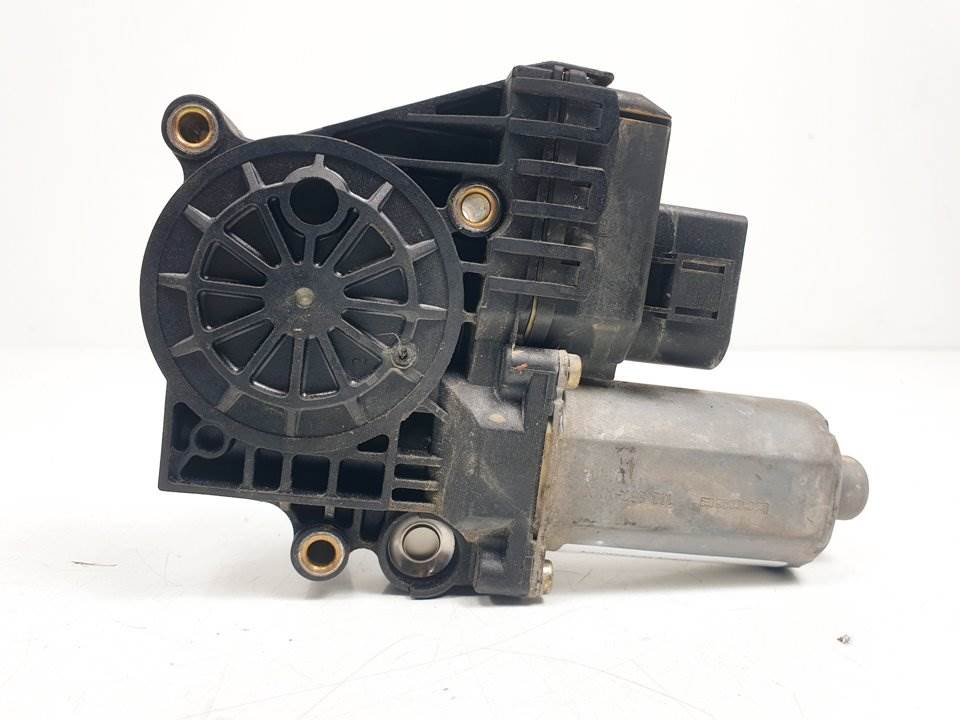 MOTOR ELEVALUNAS TRASERO DERECHO - 0130821785 - AUDI - A6 BERLINA (4B2)