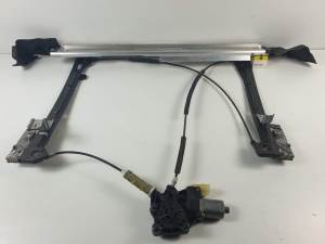 ELEVALUNAS DELANTERO DERECHO 8820012H002385 MINI MINI (R56) Autodesguaces Alicante