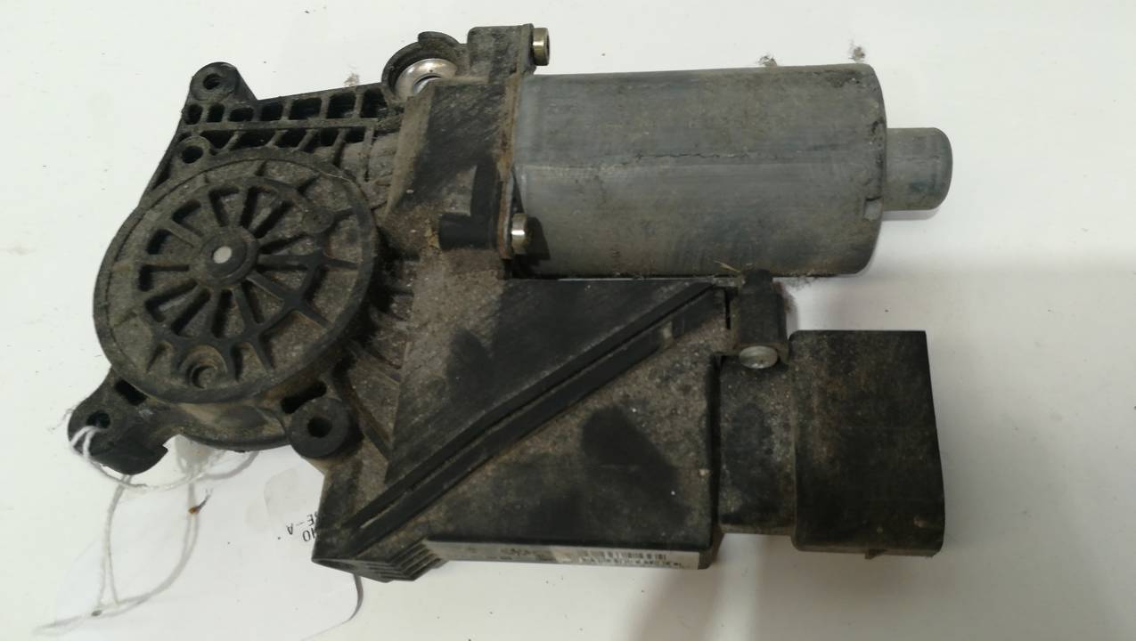 MOTOR ELEVALUNAS TRASERO DERECHO
