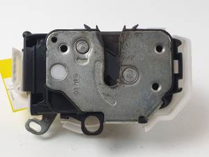 CERRADURA PUERTA DELANTERA DERECHA 51794338 FORD KA (CCU) Autodesguaces Alicante