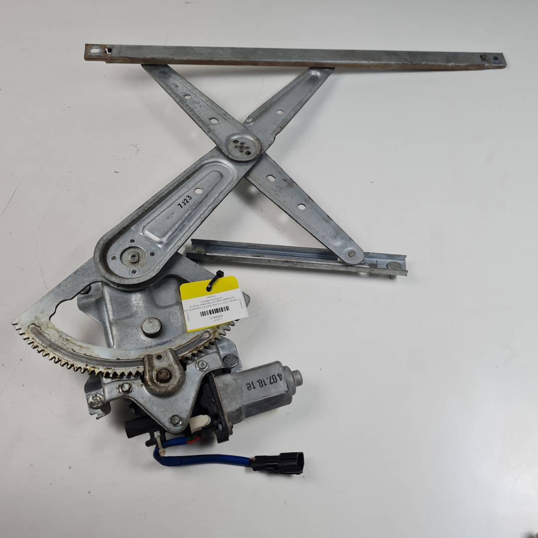 ELEVALUNAS DELANTERO DERECHO - 824603E000 - KIA - SORENTO