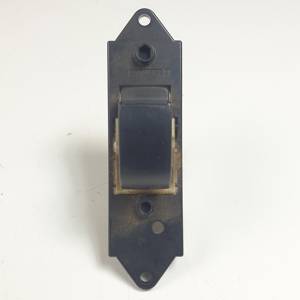 MANDO ELEVALUNAS TRASERO DERECHO MR587944 CITROEN C4 AIRCROSS Autodesguaces Alicante