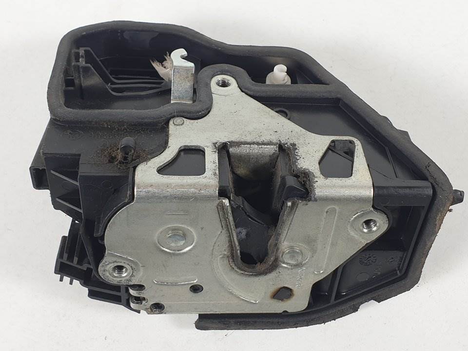 CERRADURA PUERTA TRASERA DERECHA - 7202148 - BMW - SERIE 1 BERLINA (E81/E87)