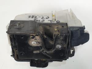 CERRADURA PUERTA TRASERA DERECHA 6N4839016C VOLKSWAGEN POLO BERLINA (6N1) Autodesguaces Alicante