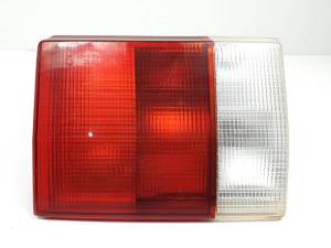 PILOTO TRASERO IZQUIERDO INTERIOR 893945093 AUDI 80/90 (893) Autodesguaces Alicante