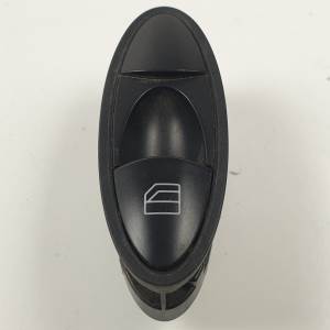 MANDO ELEVALUNAS TRASERO DERECHO A2118218551 MERCEDES CLASE E (W211) FAMILIAR Autodesguaces Alicante