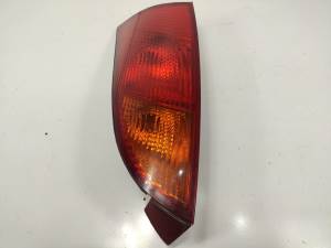 PILOTO TRASERO IZQUIERDO ASY1M5113405A FORD FOCUS BERLINA (CAK) Autodesguaces Alicante