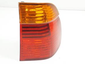PILOTO TRASERO DERECHO 6900214 BMW SERIE 5 TOURING (E39) Autodesguaces Alicante