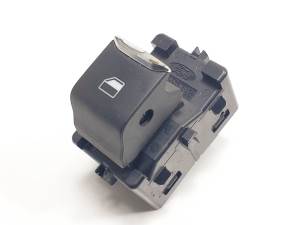 MANDO ELEVALUNAS DELANTERO DERECHO H1BT14529AA FORD FOCUS Autodesguaces Alicante
