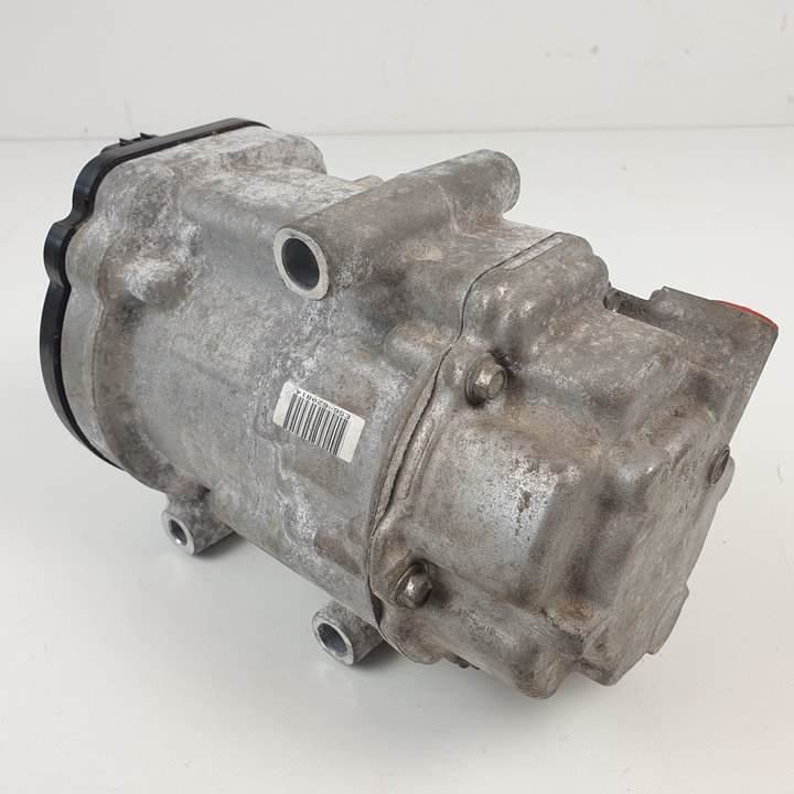 COMPRESOR AIRE ACONDICIONADO - 0424001101 - TOYOTA - RAV4