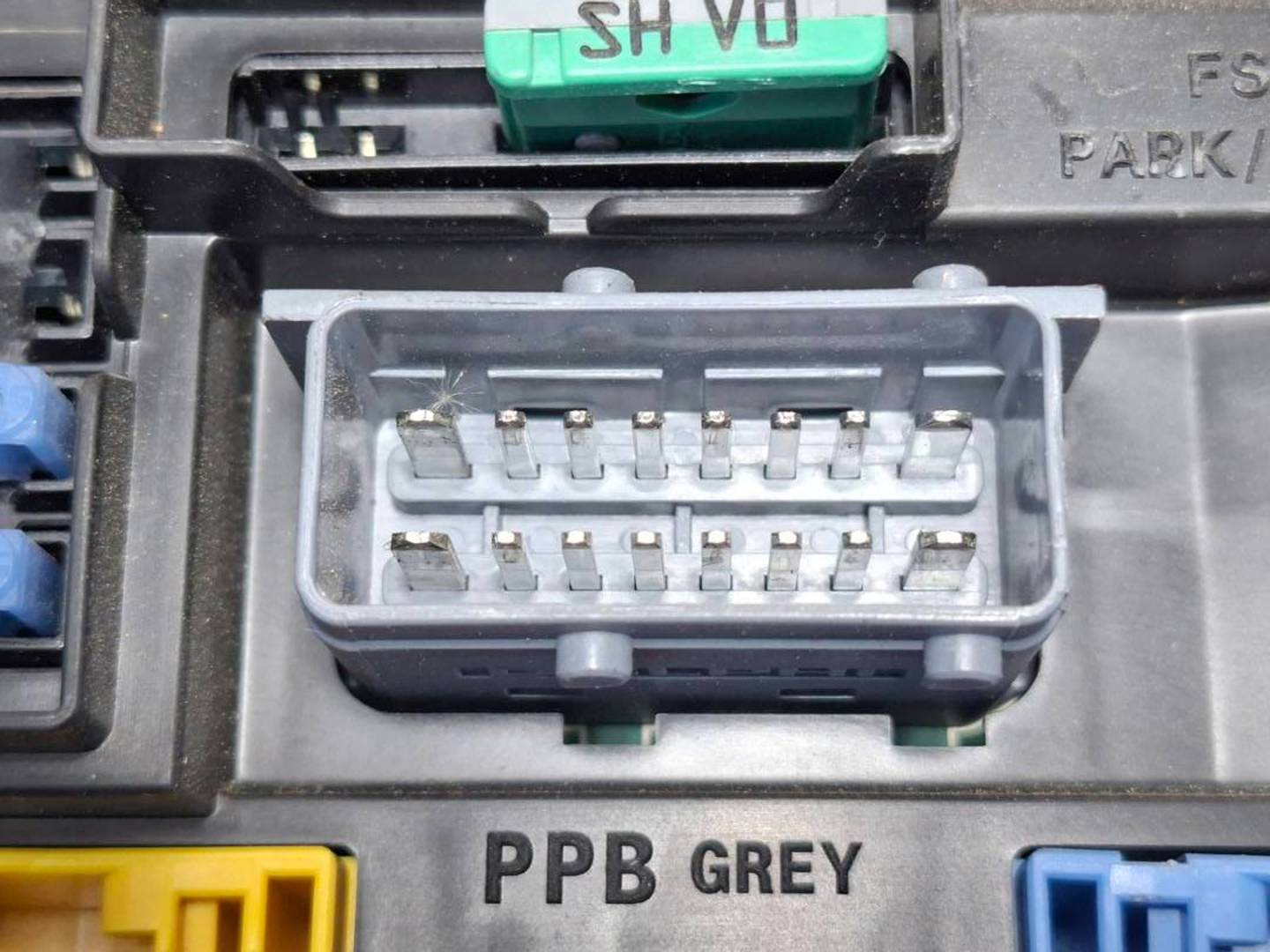 Foto 6 de Caja Reles / Fusibles Citroen C3 (1995–2010)