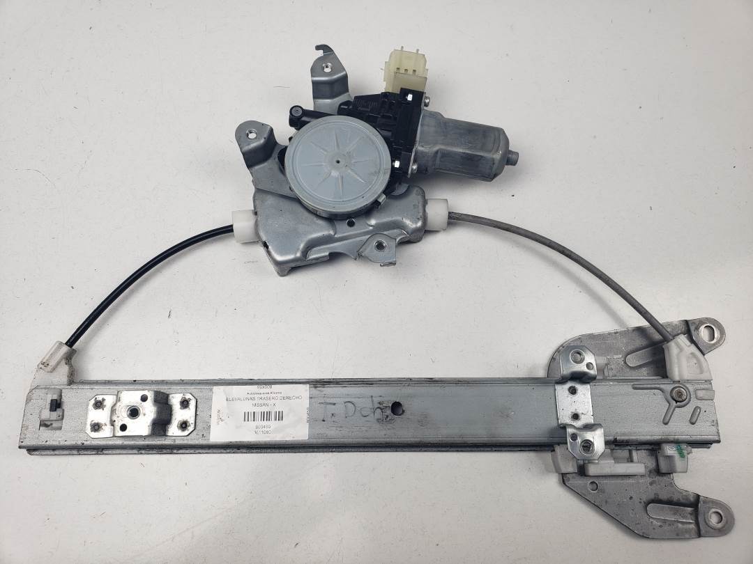 ELEVALUNAS TRASERO DERECHO - 82730JG00A - NISSAN - X-TRAIL (T31)