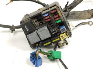 CAJA RELES / FUSIBLES 1S7T14A390AA FORD MONDEO BERLINA (GE) Autodesguaces Alicante