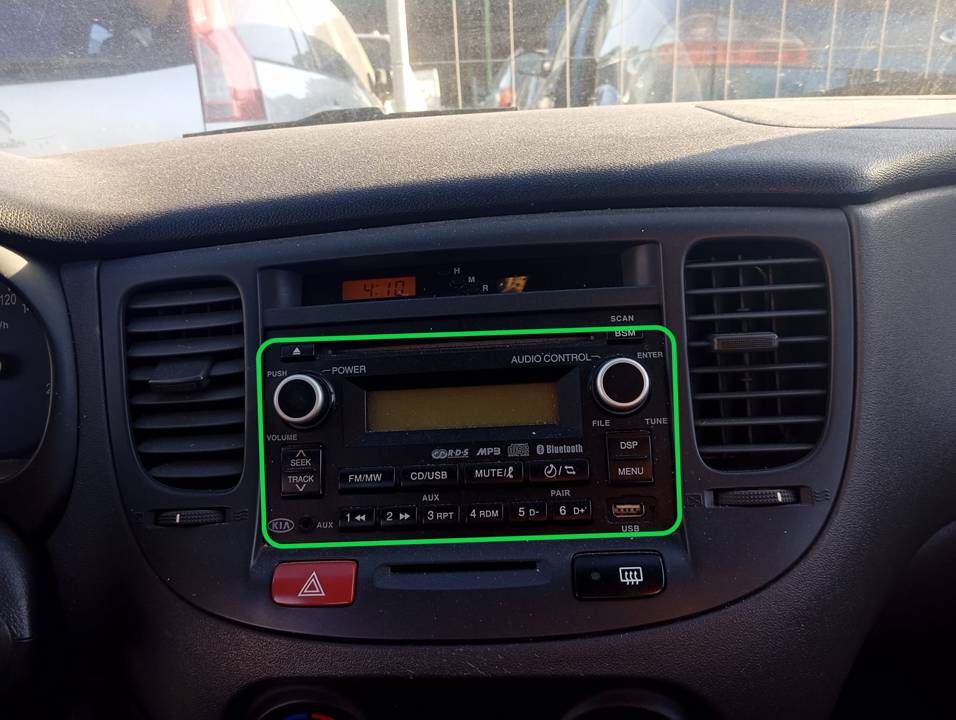SISTEMA AUDIO / RADIO CD