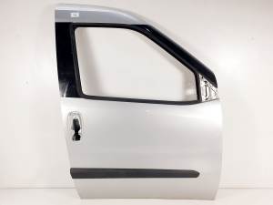 PUERTA DELANTERA DERECHA FIAT DOBLO CARGO Autodesguaces Alicante