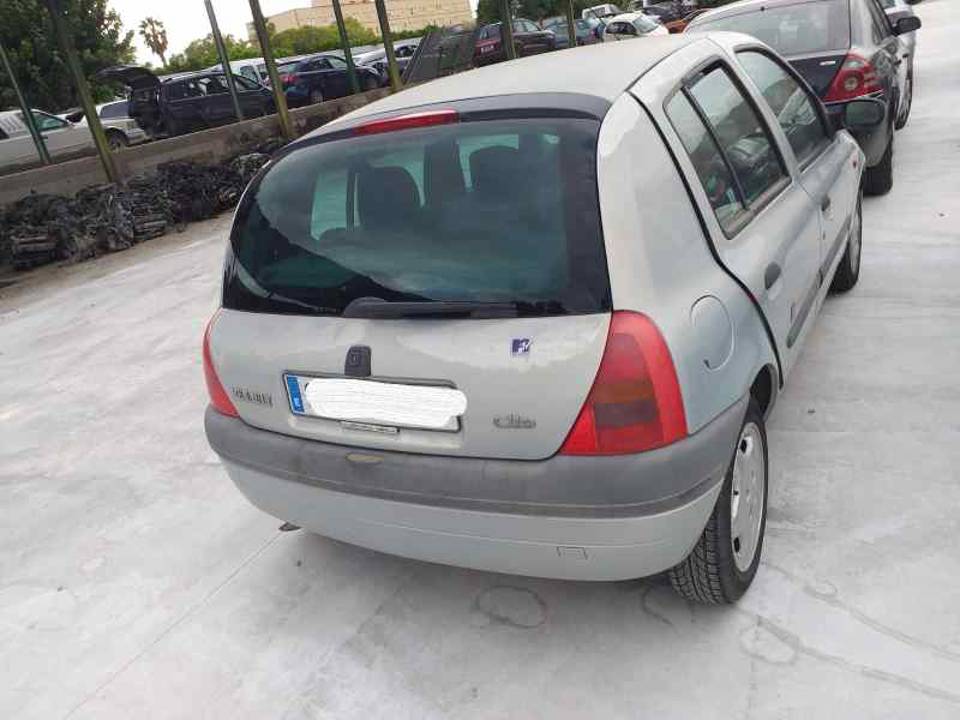 Imagen del vehículo RENAULT CLIO II FASE I (B/CBO)