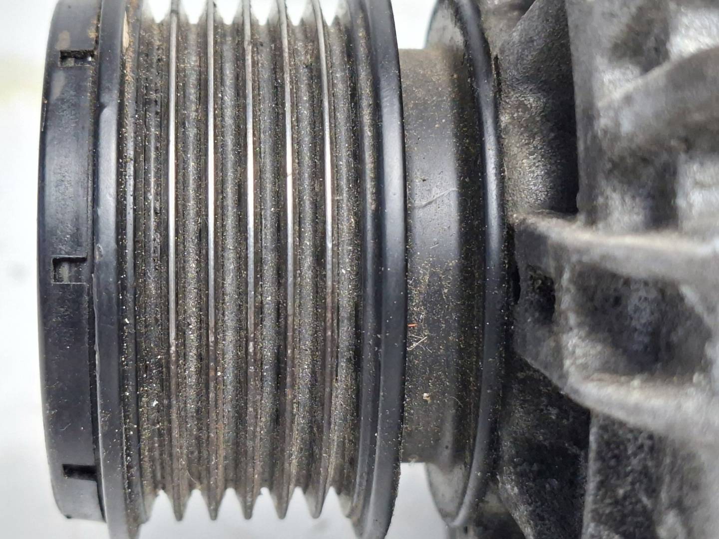 Foto 6 de Alternador Volkswagen Touran (1t1) (2003–2006)