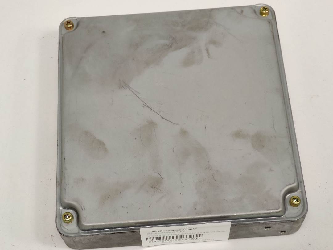 Calculateur moteur - 8966105860 - TOYOTA - AVENSIS BERLINA (T25)
