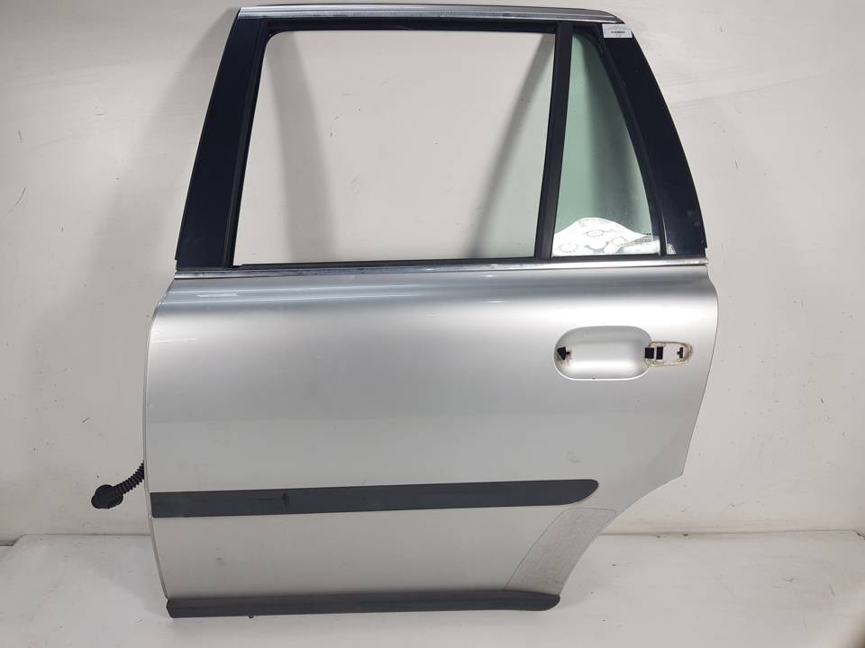 PUERTA TRASERA IZQUIERDA VOLVO XC90 Autodesguaces Alicante